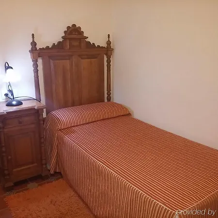 Hotell Vega De Cazalla 2*